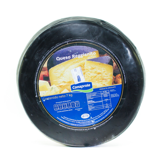 Caja de Reggianito ( Parmesano ) Conaprole con ruedas de 7 kg